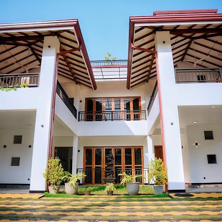 Aurum Boutique Hotel Negombo Exterior foto